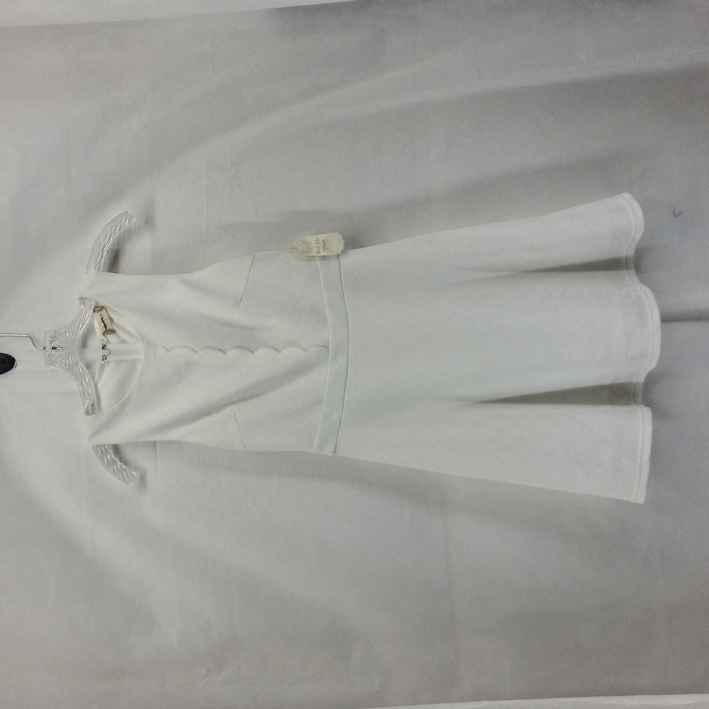 ALTAR'D STATE White Crew Neck Scallop Front Fit & Flare Sleeveless Dress